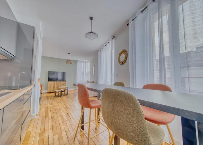 Excellence Sarrail Apartment Reims